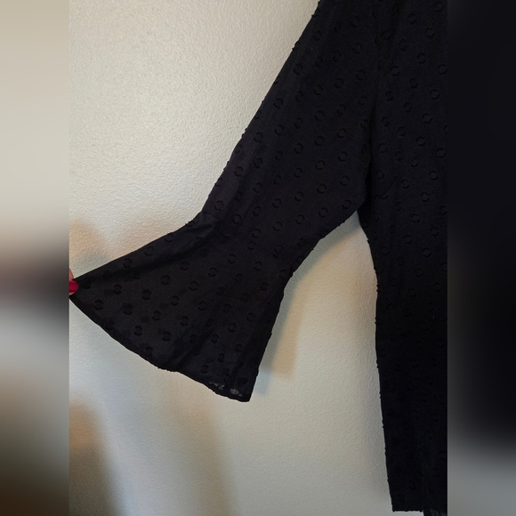 Van Heusen Black Dot Blouse size Medium - Picture 3 of 7